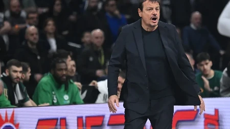 VARNIČI NA SVE STRANE Ataman i Barcokas u različitom raspoloženju o grčkom derbiju i pobedi Olimpijakosa