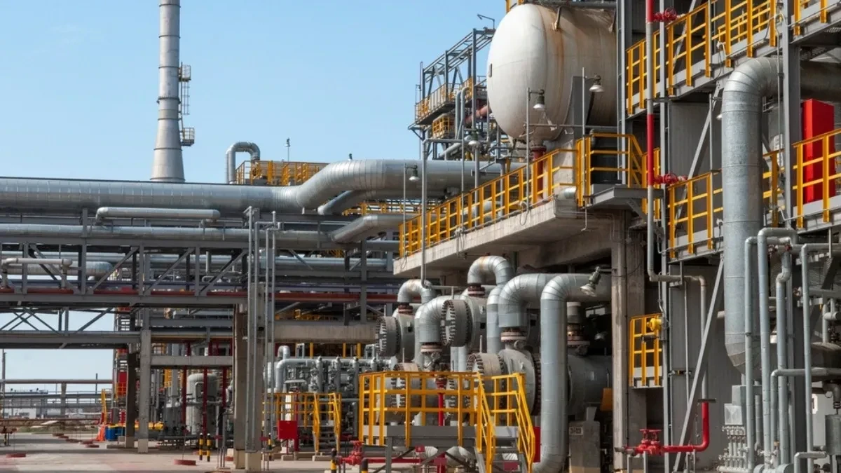 Pronašli su alternativnu rutu - zaobiđen je Ormuski moreuz, nafta stiže, ali je mnogo skuplja