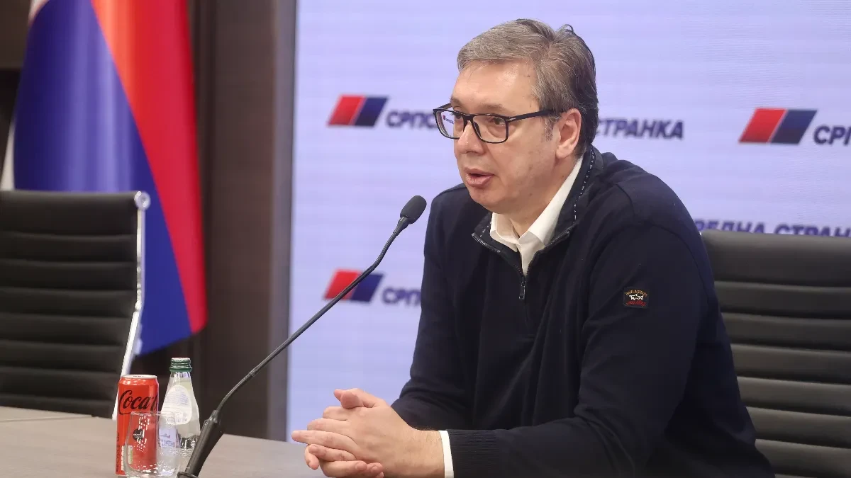 NAJBOLJI REJTING SNS-a U POSLEDNJIH 5 GODINA! Vučić: Rušili su nas, a mi smo se polako podizali! 