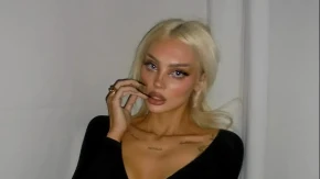 NESTALA PRE GODINU DANA, A SADA PRONAĐENA MRTVA Mašino (25) telo nađeno u stanu, ispituje se uzrok smrti 