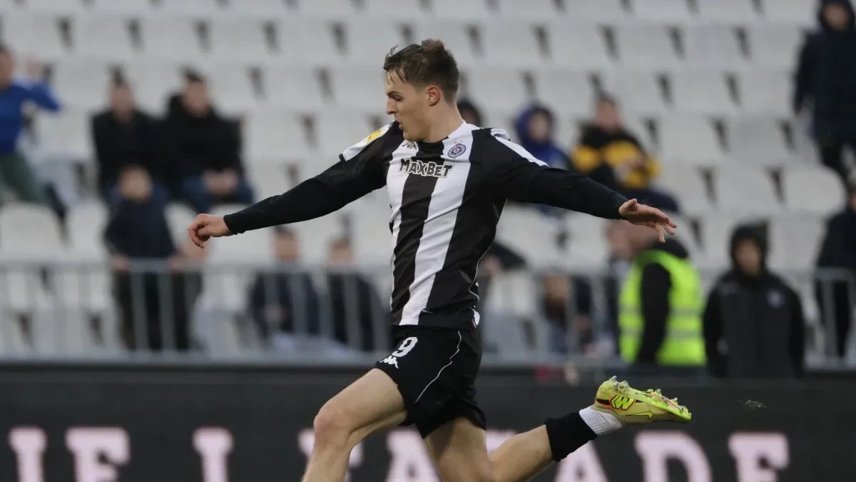 U IGRI MILIONI, ALI... Ovo je istina o bonusima za transfer Kostića, neće biti lako