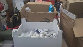 PUNE TORBE ŠPRICEVA I BRAUNILA U REKTORATU! Evo šta je sve pronađeno! Za šta su se spremali?