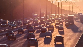 IGNORIŠITE PRAVILO KOJE DANAS STUPA NA SNAGU! Neobično upozorenje za vozače, a i odložiće vam trošak od oko 30.000 dinara