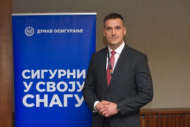 DUNAV OSIGURANJE Poverenje je ključni institut u osiguranju