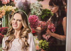 Koje poklone treba izbegavati za 8. mart: Ovo cveće se nosi na groblje i nipošto ne sme da se poklanja damama