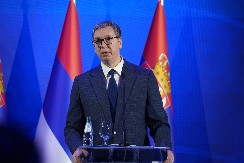 "VUČIĆ VEĆ POSLAO 2 AVIONA PO SVOJE GRAĐANE, A MI SMO PREPUŠTENI SAMI SEBI" Očajna žena iz BiH zarobljena u Dubaiju: "Niko od naše vlasti o nama ne vodi računa"