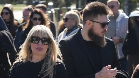 EVO ŠTA JE URADIO DANIJELOV BIOLOŠKI OTAC NA DAN SVADBE Suzana i Saša mu sina ispratili do oltara, a onda se desilo ovo!