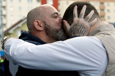 MALO I LEPIH SCENA IZ PAZARA Pogledajte kako je izgledao susret Stankovića i Lalatovića