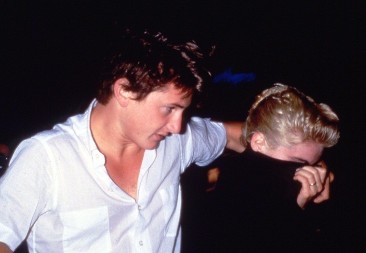 On joj merio dubinu dekoltea, ona ga varala: Brak poznatih ličnosti postao pakao!