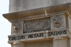 Povodom obeležavanja 110 godina od evakuacije srpske vojske sa obala Albanije u Prvom svetskom ratu, ministri odbrane Srbije i Italije položili vence na Novom groblju u Beogradu