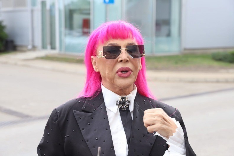 ĆERKA ZORICE BRUNCLIK SE OGLASILA ZVANIČNIM SAOPŠTENJEM Nakon operacije stigla ova vest: "Dragi svi..." 