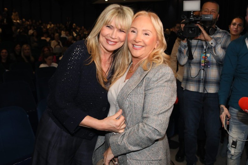 "SAMO DA SE DEŠAVAJU LEPE STVARI" Goca i Ilda Šaulić presrećne zbog rođenja unuke Suzane Jovanović! (VIDEO)