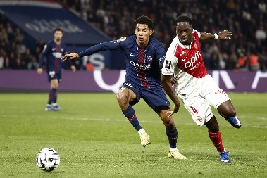 ŠOK NA PARKU PRINČEVA Šamar za PSŽ