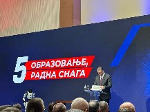 OGROMAN POMAK KROZ PROGRAM DUALNOG OBRAZOVANJA Vučić: Zato su skočili, dirnuli ste u osinje gnezdo