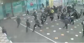 POSLE EKSPLOZIJE POČEO STAMPEDO, UČENIK PAO MRTAV NA MESTU Jeziv snimak užasa u Iranu