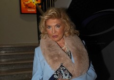 NEVERICA! Bila je najpopularniji voditeljka, snimila erotske fotke, a evo koliko danas zarađuje Suzana Mančić!