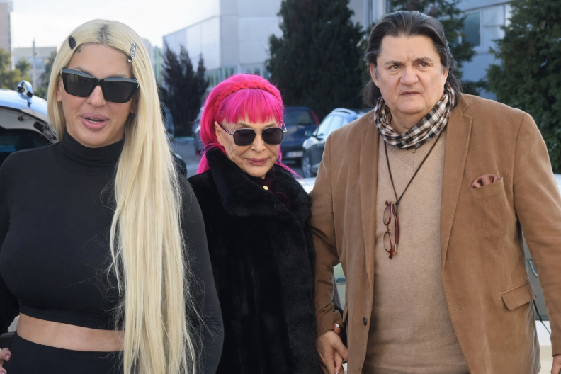 "KEMIŠ ODGOVARA, MISLIM DA ĆE..." Karleuša prvi put progovorila o zdravlju Zorice Brunclik!