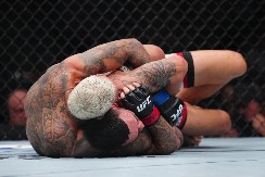 NAJVEĆI MANGUP UFC-a Oliveira je opet šampion