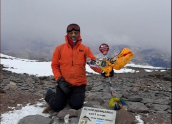 "PET KORAKA PA ODMOR DVA MINUTA“: Kako je advokat iz Bijelog Polja osvojio krov Južne Amerike