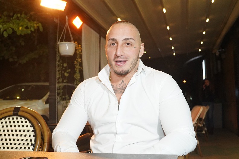 "RAZIŠLI SMO SE" Vuk Mob raskinuo sa verenicom, evo u kakvom su odnosu sada 