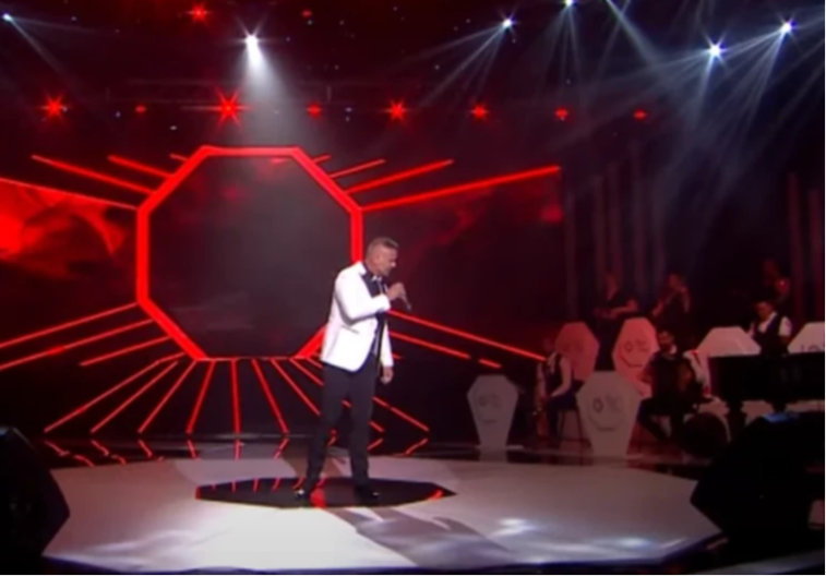 "UDAVIO SE" Pevača zadesila jeziva porodična tragedija, ne može da se pomiri sa gubitkom!