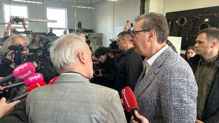 PREDSEDNIK VUČIĆ U CRVENKI: Imam bolje vesti od onih koje smo juče saopštili, imamo veće rezerve