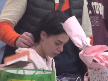 "NEĆE MAMA ŽIVETI..." Mina Vrbaški grca u suzama zbog pisma koje joj je hitno stiglo u Elitu, evo šta se dešava sa njenom porodicom! (FOTO)