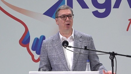 "NEMA VIŠE KLAJ-KLAJ!" Predsednik Vučić saopštio velike vesti: Imaćete bolje puteve kroz centar 