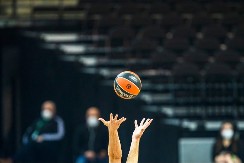 Sve je počelo zbog patika koje nije mogao da pronađe - kako je mladić sa 16 godina pokrenuo biznis