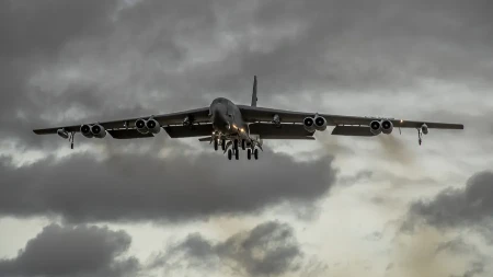 PENTAGON SEBI NACRTAO METU! Pohvalili se i greškom otkrili Irancima odakle poleću bombaderi (FOTO/VIDEO)