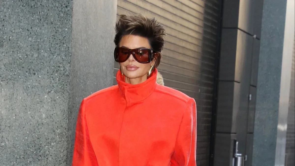 ZAŠTO BI SAMA, KAD MOŽE DA PLATI Nećete verovati na šta je rijaliti zvezda dala pare, mnogi se ovoga ne bi setili