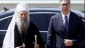 "VASKRS NAS INSPIRIŠE DA OSTANEMO ISTRAJNI" Vučić čestitao praznik Patrijarhu