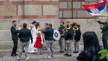 O ovoj svadbi se i danas priča! Zbog poruke koju je svekrva poslala snaji, nastao je skandal koji 20 godina niko ne može da zaboravi!