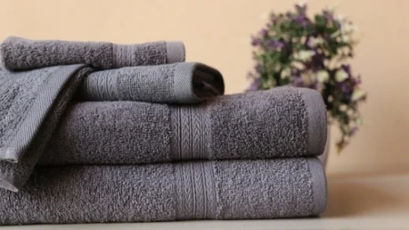 Čemu služe linije na peškirima? Evo zašto svaki komad ima ove pruge na dnu