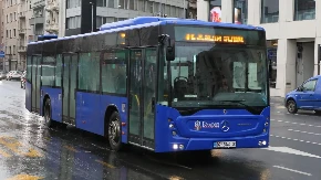 DRAMA U AUTOBUSU 601 U BEOGRADU Strana državljanka uhvaćena u sramnom činu, za to dobila 1.500 dinara! Evo šta se dogodilo