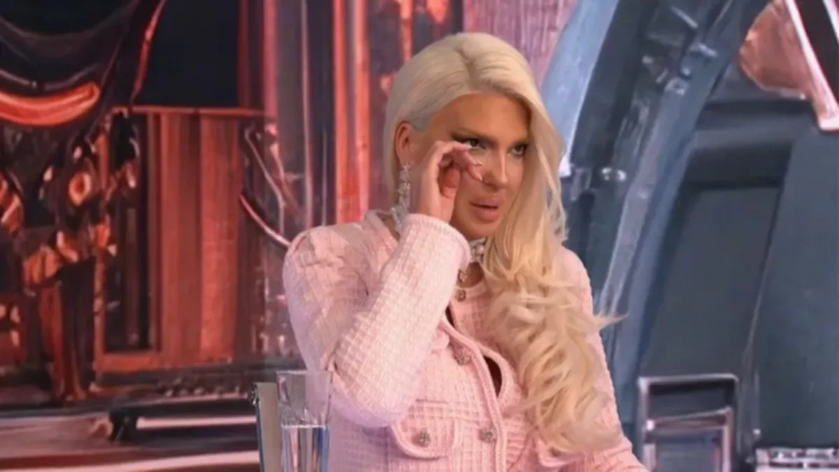 KARLEUŠU NA VELIKI PETAK IZDAO SARADNIK Njegov potez Jelenu pogodio jače nego ikad, ima veze sa Divnom! 