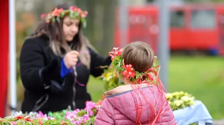 Šta uraditi sa starom vrbovom grančicom i sa zvončićima - sutra praznujemo Vrbicu