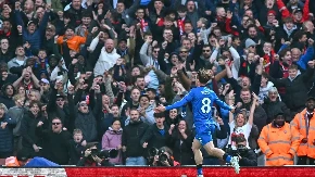 PETROVIĆ STOPIRAO "TOBDŽIJE" Arsenalu težak šamar u borbi za titulu 