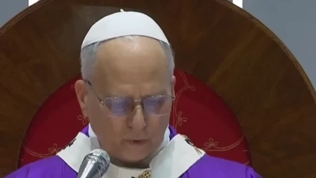 "ZAUSATAVITE SE!" Papa poslao poruku svetskim moćnicima: Ludilo rata mora da stane