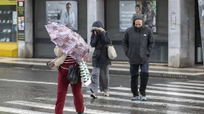 POPALJENI ALARMI, SKORO CELA SRBIJA U ŽUTOM ZBOG DVE OPASNE POJAVE U Beogradu udari košave jačine 60 km/h!