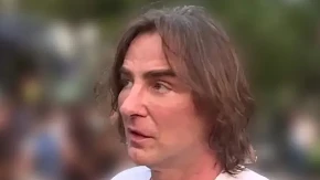 "UMRETI VALJDA ZNAČI..." Misteriozna uskršnja poruka Željka Mitrovića koja je zapalila mreže! (VIDEO)