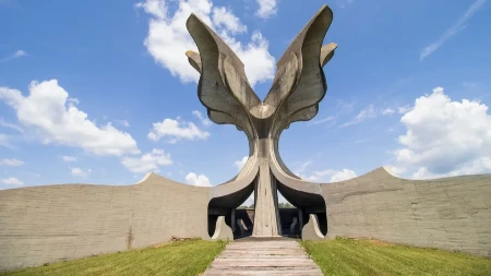 SRAMNO! N1 u operaciji "Hajde da obesmislimo zločine prema srbima u Jasenovcu, Oluji…"