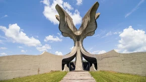 SRAMNO! N1 u operaciji "Hajde da obesmislimo zločine prema Srbima u Jasenovcu, Oluji…"