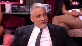 VELIKO SLAVLJE U DOMU ČEDE JOVANOVIĆA Političaru deca spremila iznenađenje, on nikad srećniji! 