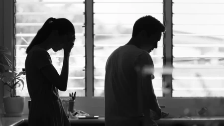 DA LI STE ČULI ZA TIHI RAZVOD? Parovi koji OVO primete u vezi treba da znaju da je KRAJ blizu