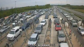 KOLAPS NA ULAZU U BEOGRAD! Formirala se kilometarska kolona, saobraćaj mili