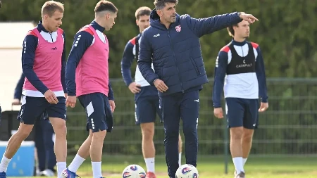 RADI SE PUNOM PAROM Veljko Paunović okupio reprezentativce 