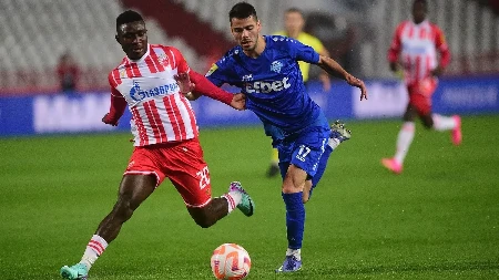 KO TO SMEŠTA VEZISTI? Bivši fudbaler Zvezde u problemu, optužuju ga da je pokazao srednji prst navijačima