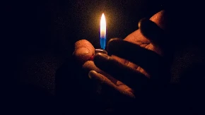 MUZIČKA SCENA ZAVIJENA U CRNO Umrla Brenan! 