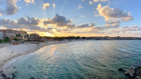 ČISTO MORE, PRELEPA PRIRODA I UŽIVANJE ZA MALE PARE Skriveni dragulj u Evropi sve više osvaja turiste